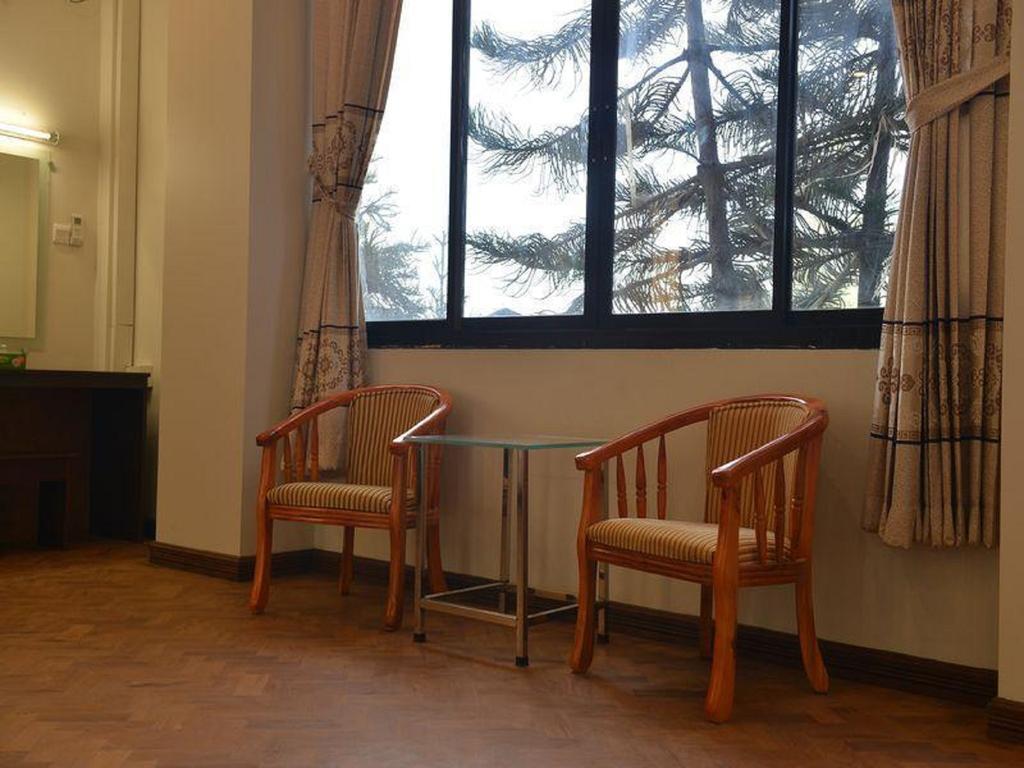 Hotel М'їчина Екстер'єр фото