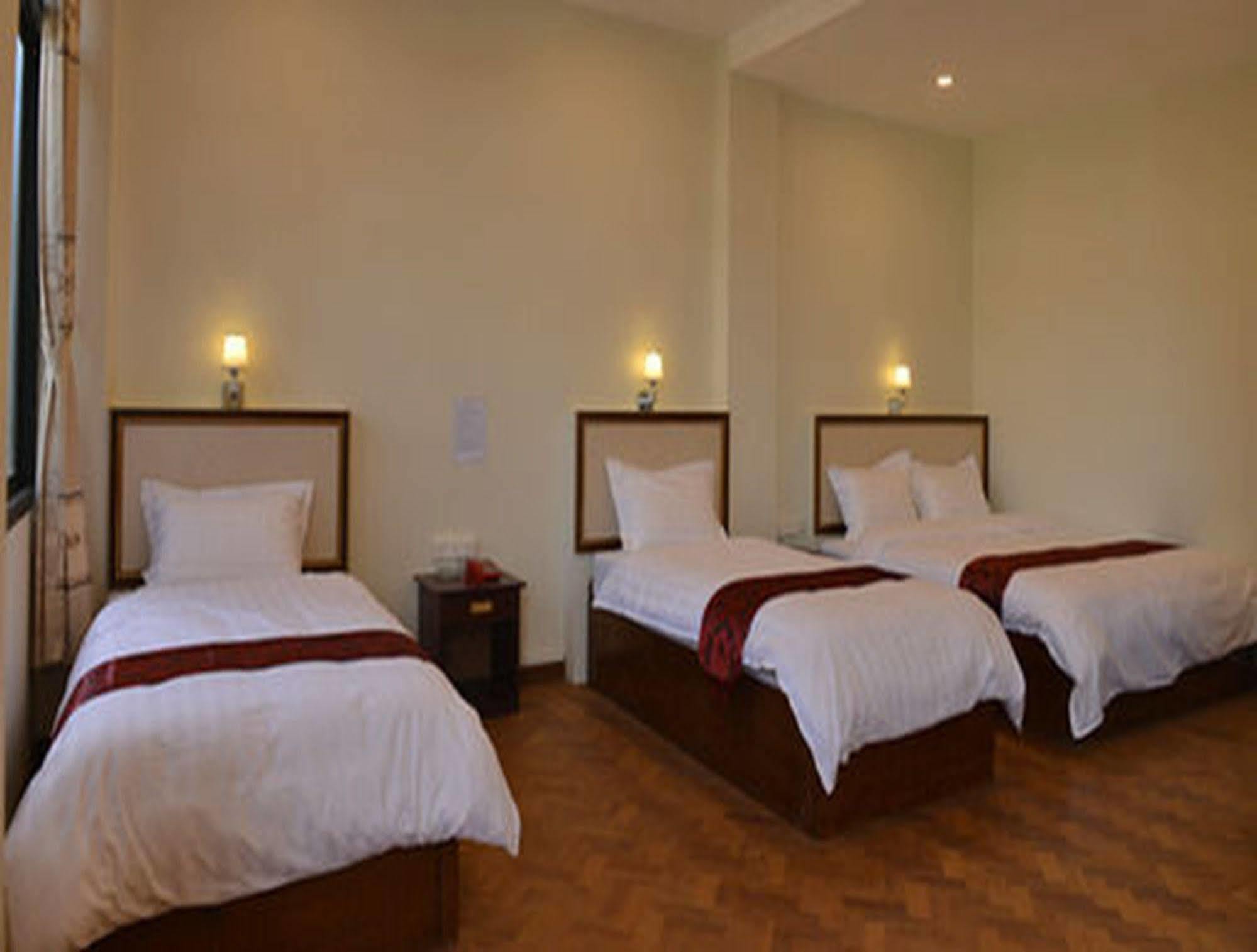 Hotel М'їчина Екстер'єр фото