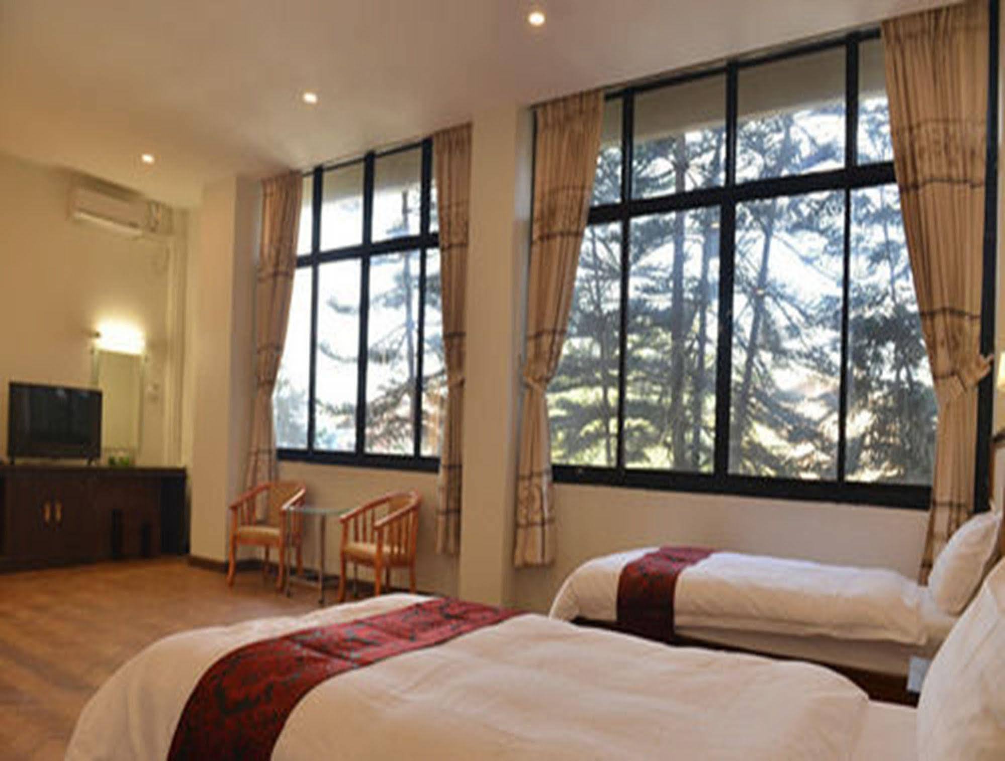 Hotel М'їчина Екстер'єр фото